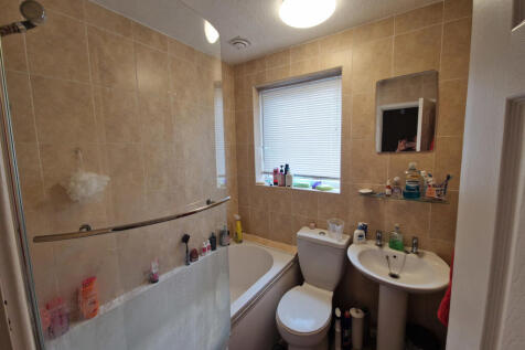 Fully tiled bathroom