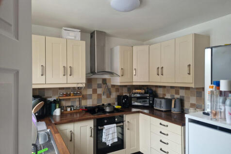 Fitted kitchen to front of house