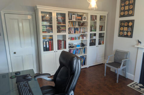 2nd Floor Office / Bedroom