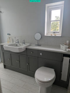 Ensuite to Master Bedroom