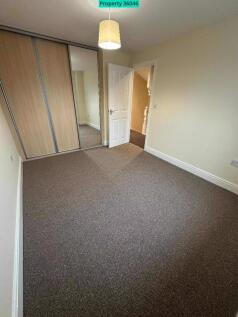 Front double bedroom