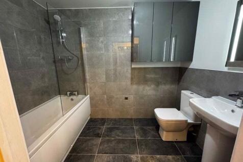 Modern bathroom full