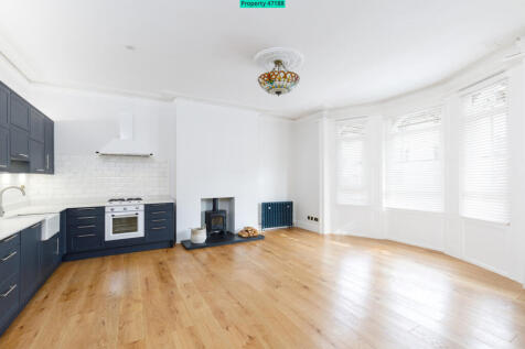 Kitchen / Living Room