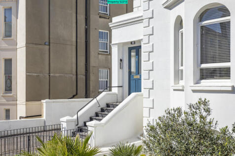 Medina Villas Hove Entrance
