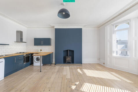 Living Room / Kitchen North