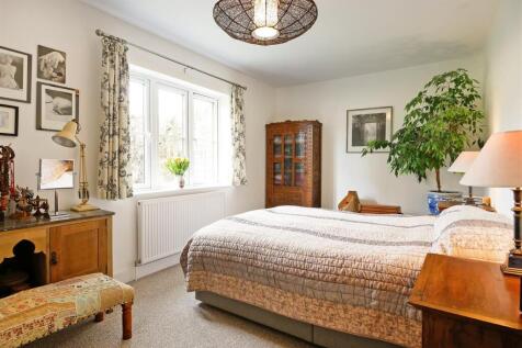 Bedroom (4).jpg