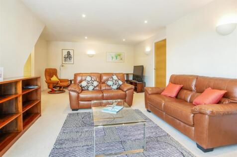 Sitting Room.jpg