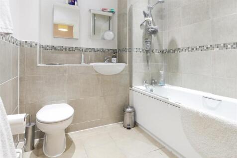 Bathroom.jpg