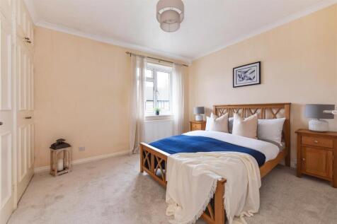 Bedroom One.jpg