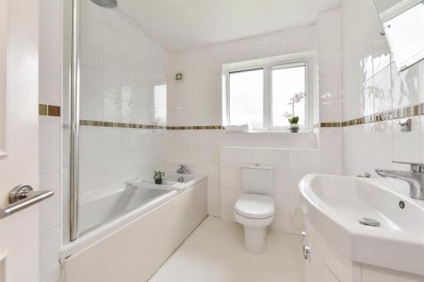 Bathroom.jpg