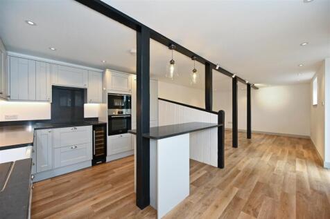 Kitchen &amp; Reception