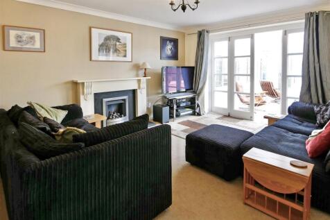 Sitting Room.jpg