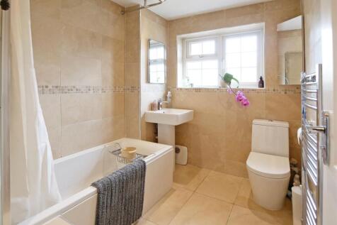 Bathroom.jpg