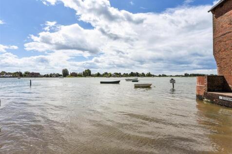 Bosham Lane Harbour View Nearby.jpg
