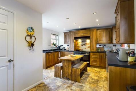 Dining Kitchen.jpg
