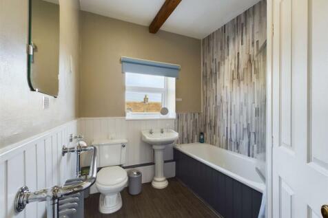Guest En-Suite One