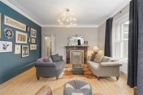 Sitting Room 2.jpg