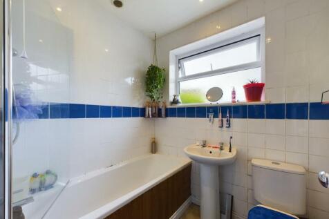 Bathroom.jpg