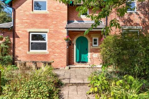 Riverbank Cottage Main Doorway