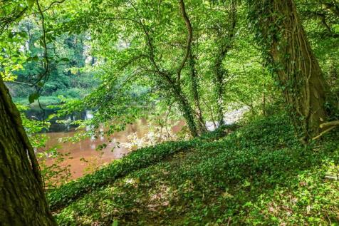 Riverside Walk
