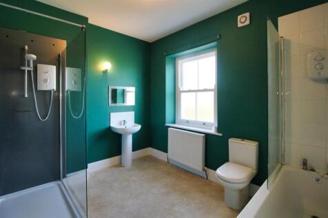 Bathroom.jpg