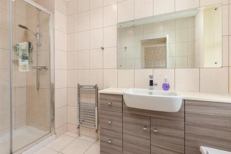 Bedroom Two En-suite