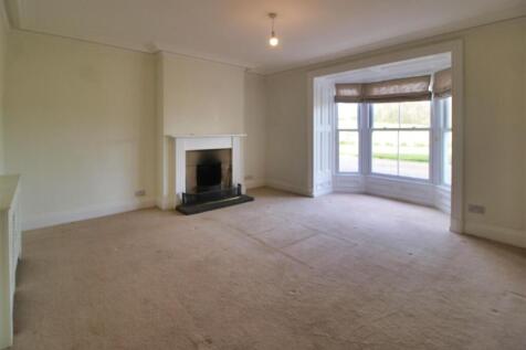 Living Room (1).jpg