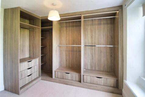 Dressing Room to Master.jpg