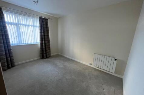 Back Bedroom.jpg