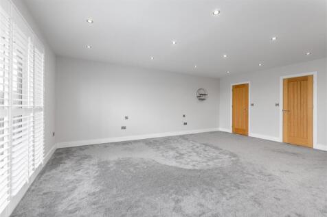 Principal Bedroom Suite