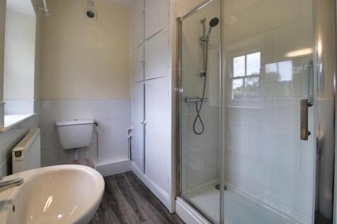 Shower Room.jpg