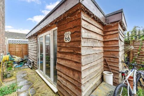 Games Room/Annexe