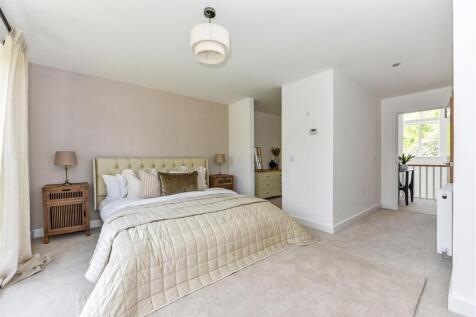 Main Bedrom