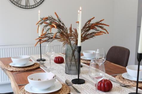 Autumnal Dining