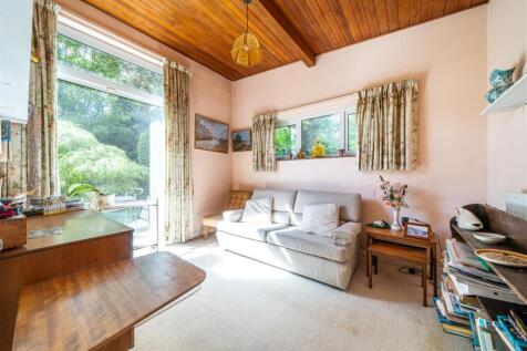 Bedroom 3/Study