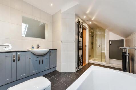 First Floor Bathroom