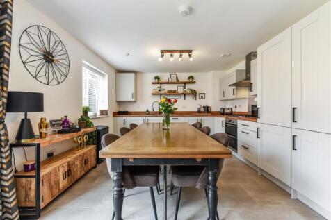 Kitchen/Breakfast/Dining