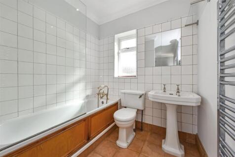 En Suite Bathroom