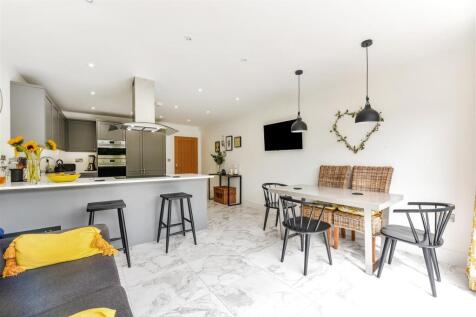 Kitchen/Diner/Family Room