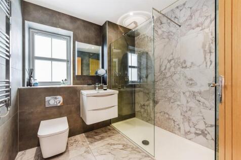 En Suite Shower Room