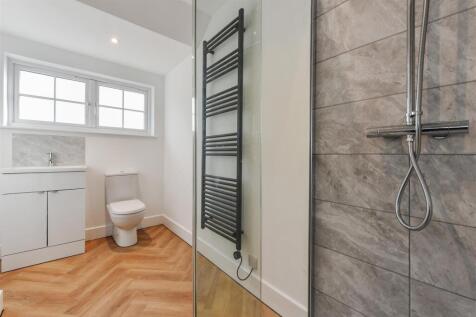 En Suite Shower Room