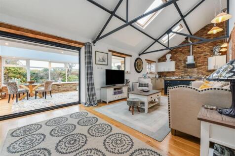 Sitting/Diner/Family Room