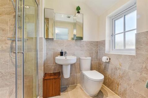 En Suite Shower Room