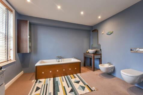 Ensuite Bathroom