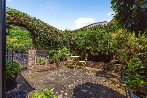 Private Courtyard