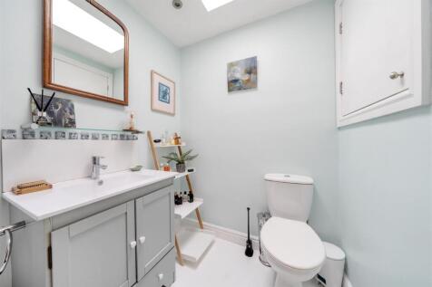 Annex Shower Room