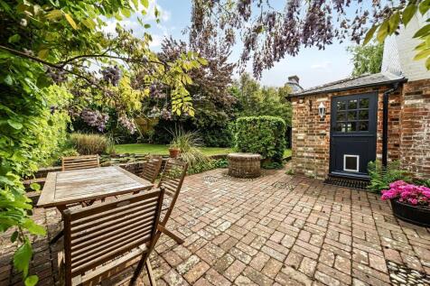 Rear Garden Terrace