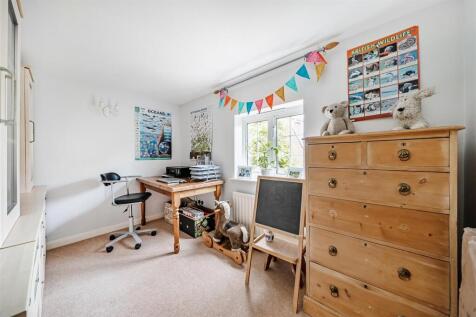 Office/bed 4