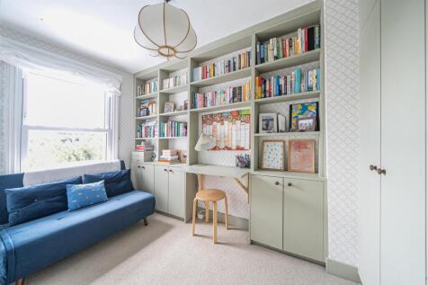 Bedroom/Office