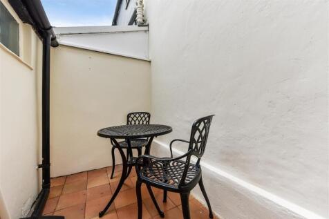 Courtyard Garden